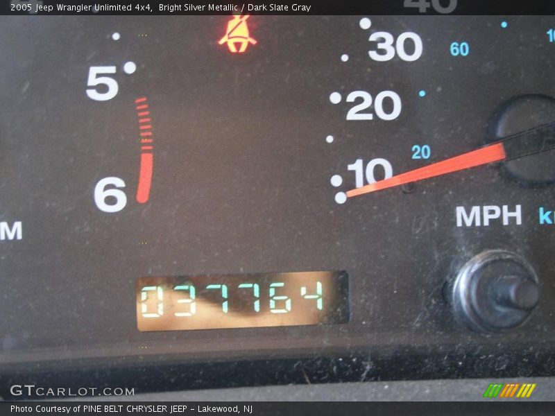 Bright Silver Metallic / Dark Slate Gray 2005 Jeep Wrangler Unlimited 4x4