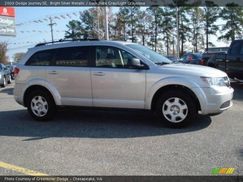 Bright Silver Metallic / Dark Slate Gray/Light Graystone 2009 Dodge Journey SE