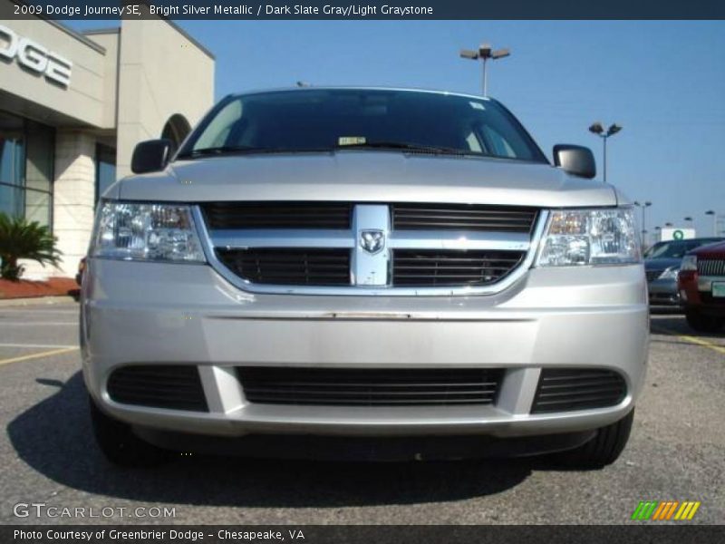 Bright Silver Metallic / Dark Slate Gray/Light Graystone 2009 Dodge Journey SE