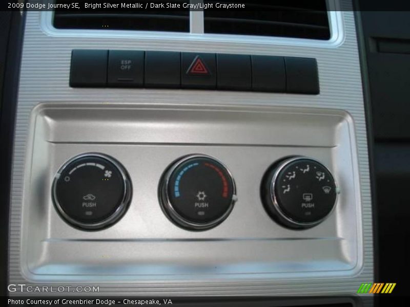 Bright Silver Metallic / Dark Slate Gray/Light Graystone 2009 Dodge Journey SE