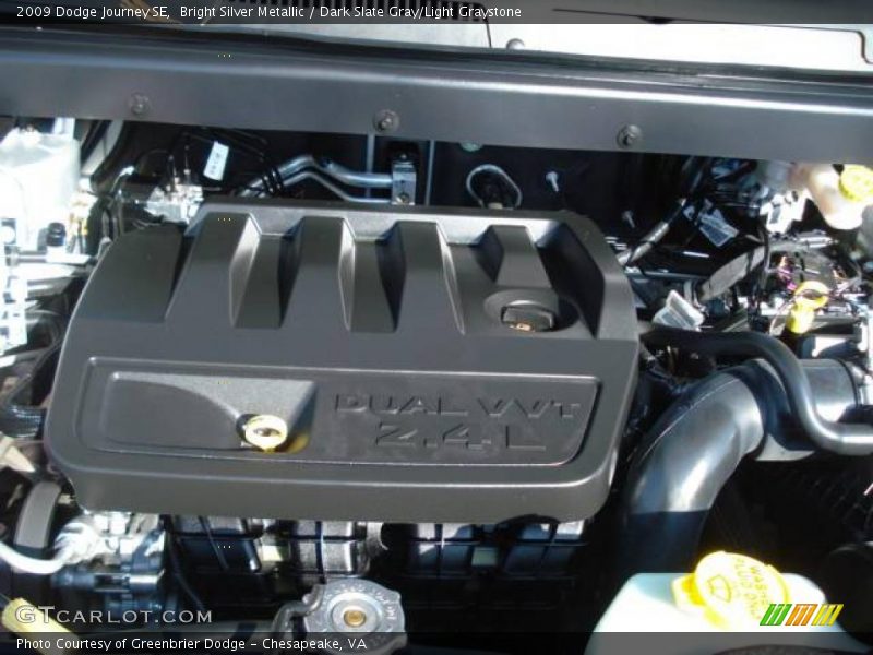 Bright Silver Metallic / Dark Slate Gray/Light Graystone 2009 Dodge Journey SE