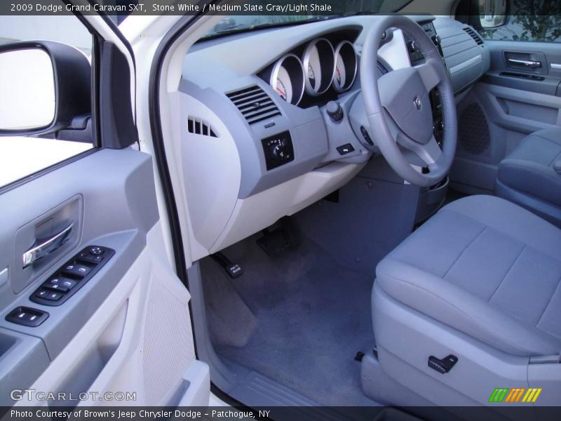 Stone White / Medium Slate Gray/Light Shale 2009 Dodge Grand Caravan SXT