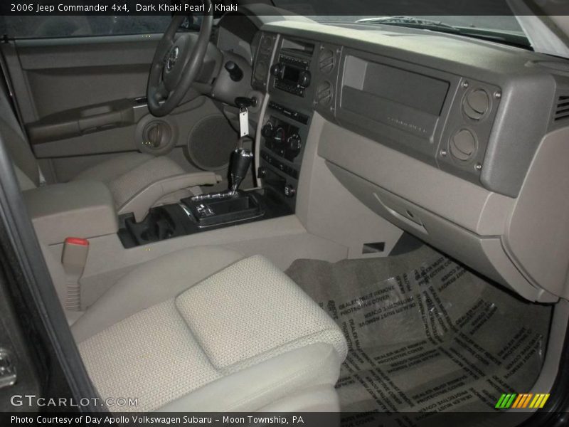 Dark Khaki Pearl / Khaki 2006 Jeep Commander 4x4