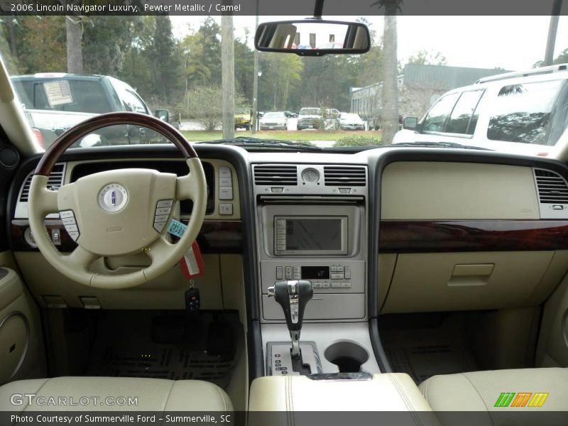 Pewter Metallic / Camel 2006 Lincoln Navigator Luxury