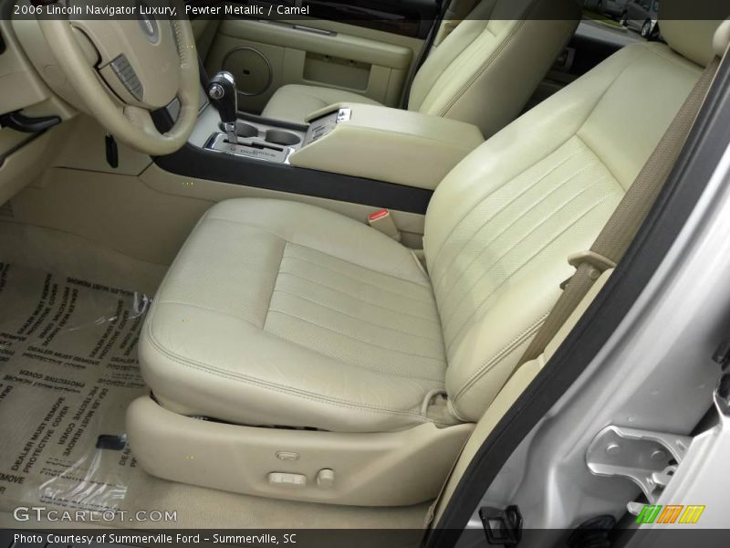 Pewter Metallic / Camel 2006 Lincoln Navigator Luxury