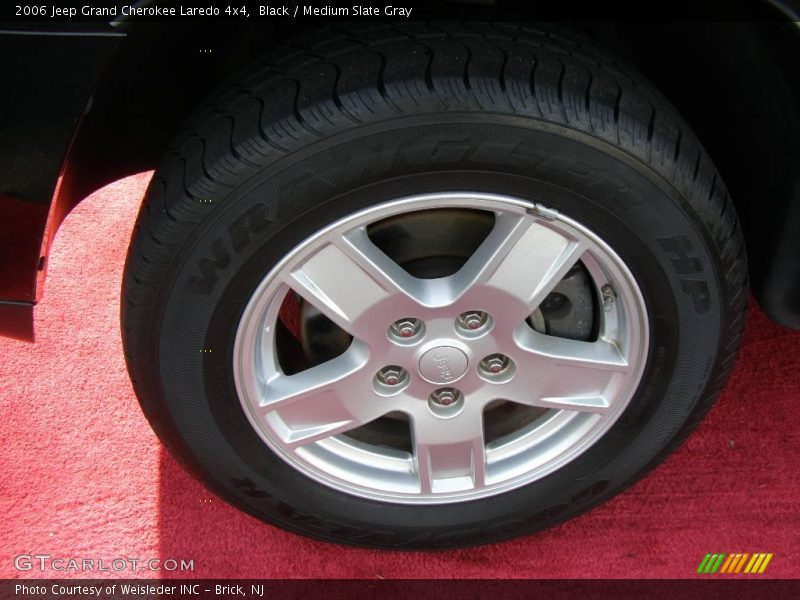 Black / Medium Slate Gray 2006 Jeep Grand Cherokee Laredo 4x4