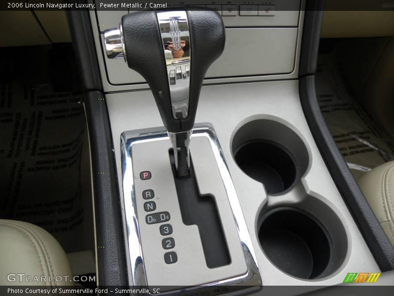 Pewter Metallic / Camel 2006 Lincoln Navigator Luxury