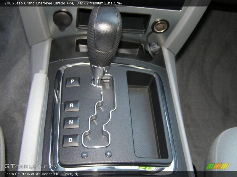 Black / Medium Slate Gray 2006 Jeep Grand Cherokee Laredo 4x4