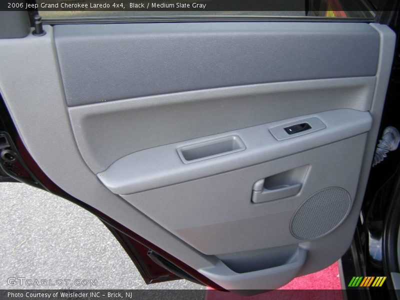 Black / Medium Slate Gray 2006 Jeep Grand Cherokee Laredo 4x4