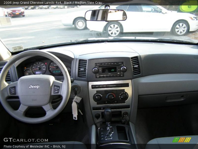 Black / Medium Slate Gray 2006 Jeep Grand Cherokee Laredo 4x4
