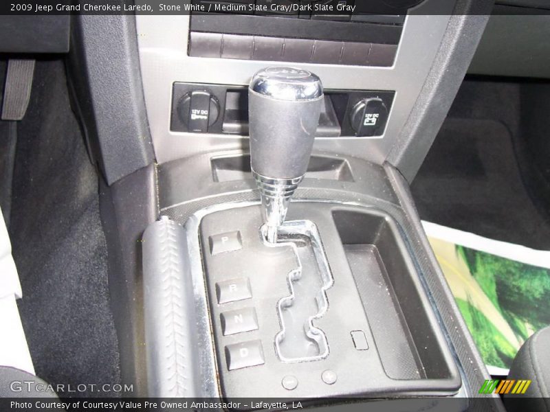Stone White / Medium Slate Gray/Dark Slate Gray 2009 Jeep Grand Cherokee Laredo