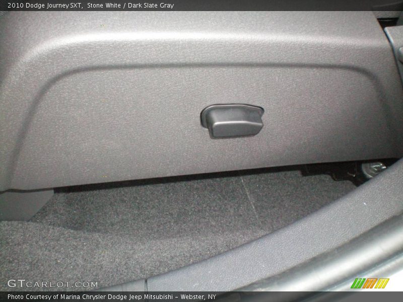 Stone White / Dark Slate Gray 2010 Dodge Journey SXT