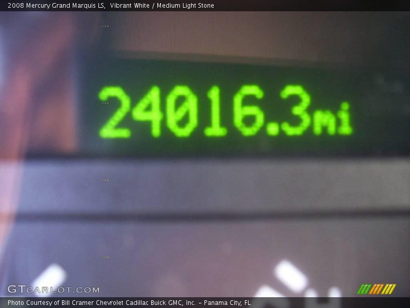 Vibrant White / Medium Light Stone 2008 Mercury Grand Marquis LS