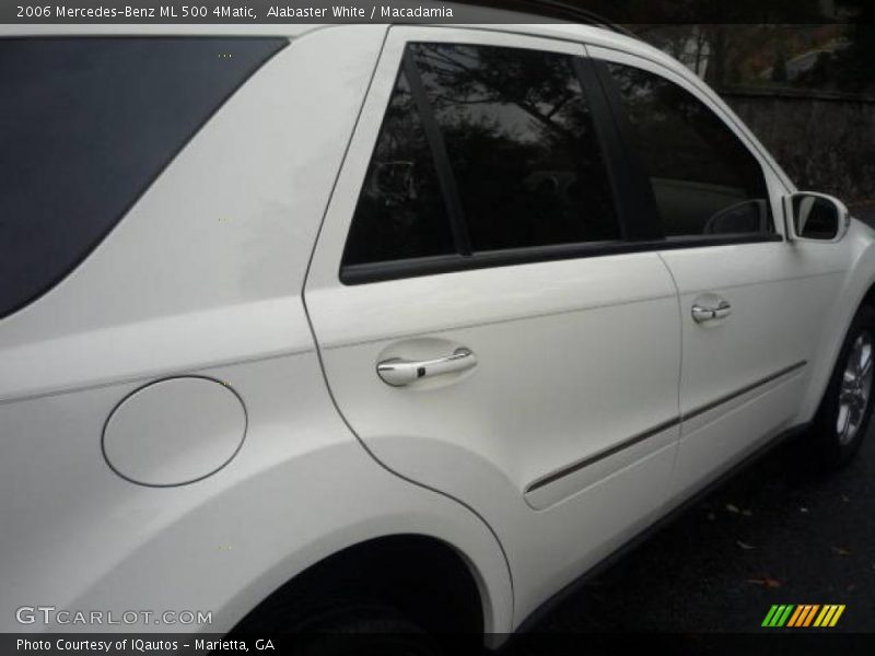 Alabaster White / Macadamia 2006 Mercedes-Benz ML 500 4Matic