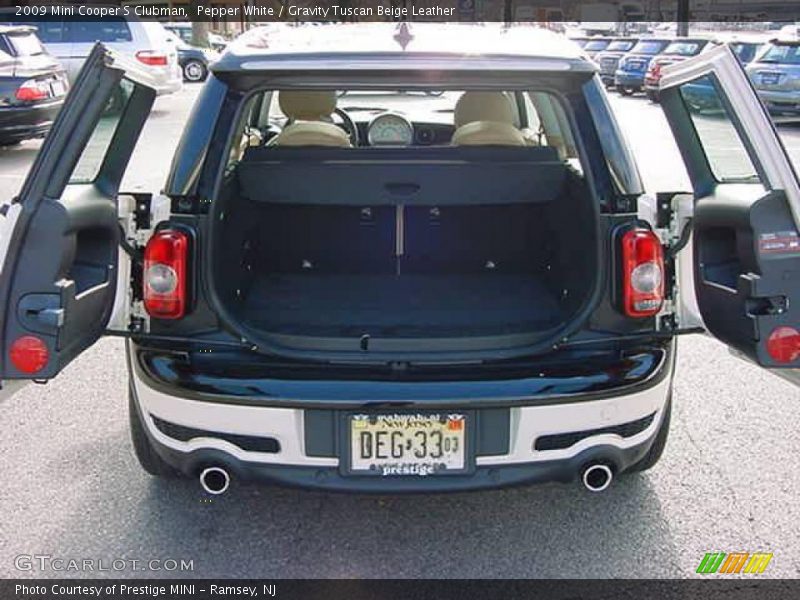 Pepper White / Gravity Tuscan Beige Leather 2009 Mini Cooper S Clubman
