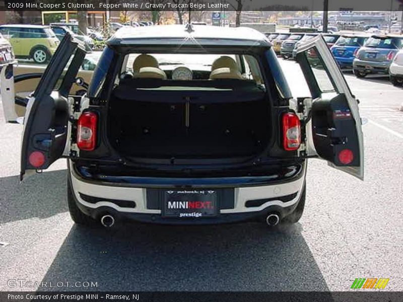 Pepper White / Gravity Tuscan Beige Leather 2009 Mini Cooper S Clubman