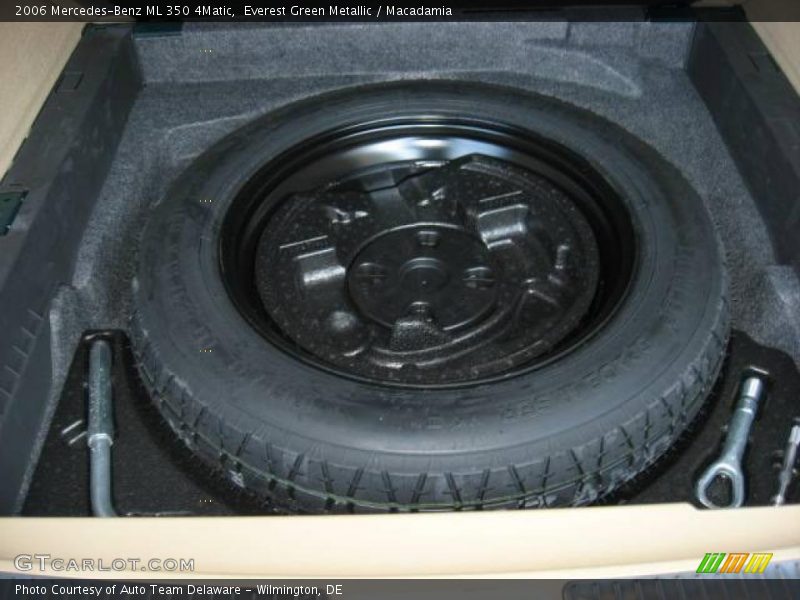 Everest Green Metallic / Macadamia 2006 Mercedes-Benz ML 350 4Matic