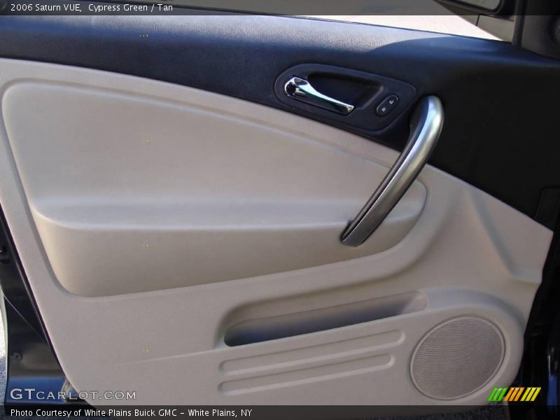 Cypress Green / Tan 2006 Saturn VUE