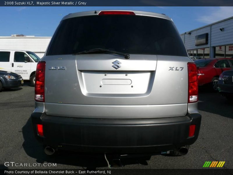 Majestic Silver Metallic / Grey 2008 Suzuki XL7