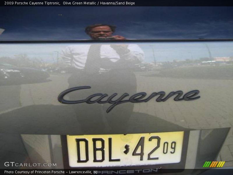 Olive Green Metallic / Havanna/Sand Beige 2009 Porsche Cayenne Tiptronic