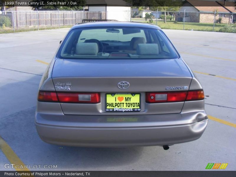 Sable Pearl / Oak 1999 Toyota Camry LE