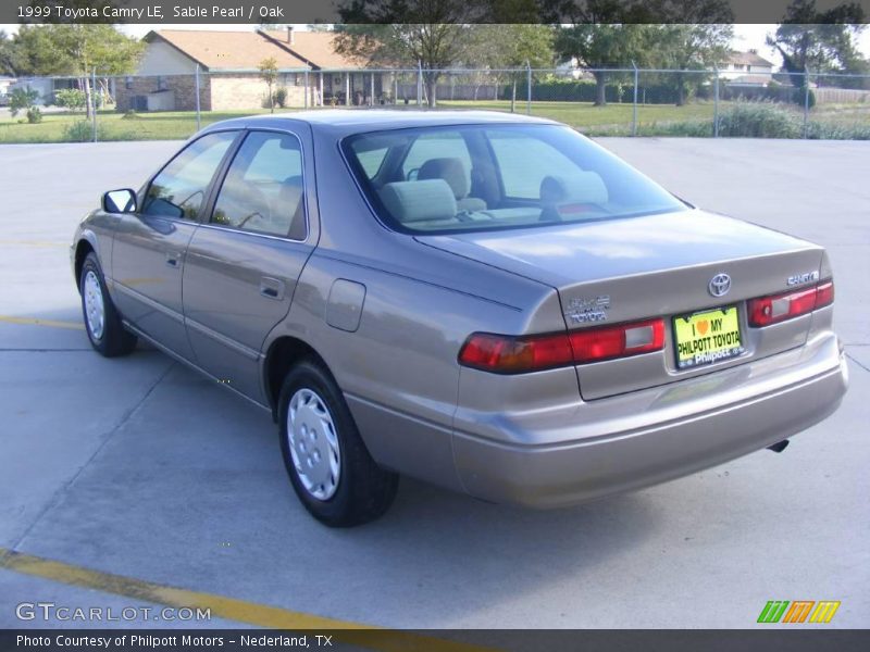 Sable Pearl / Oak 1999 Toyota Camry LE