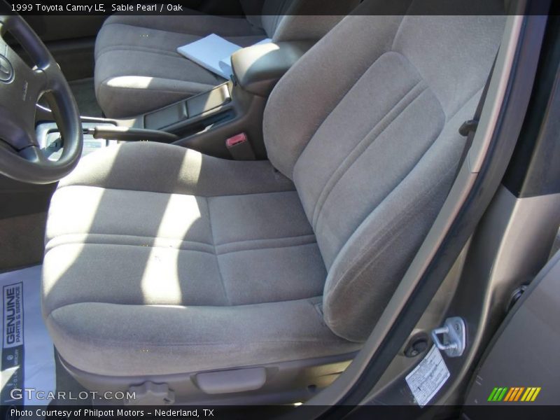Sable Pearl / Oak 1999 Toyota Camry LE