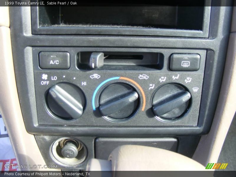 Sable Pearl / Oak 1999 Toyota Camry LE