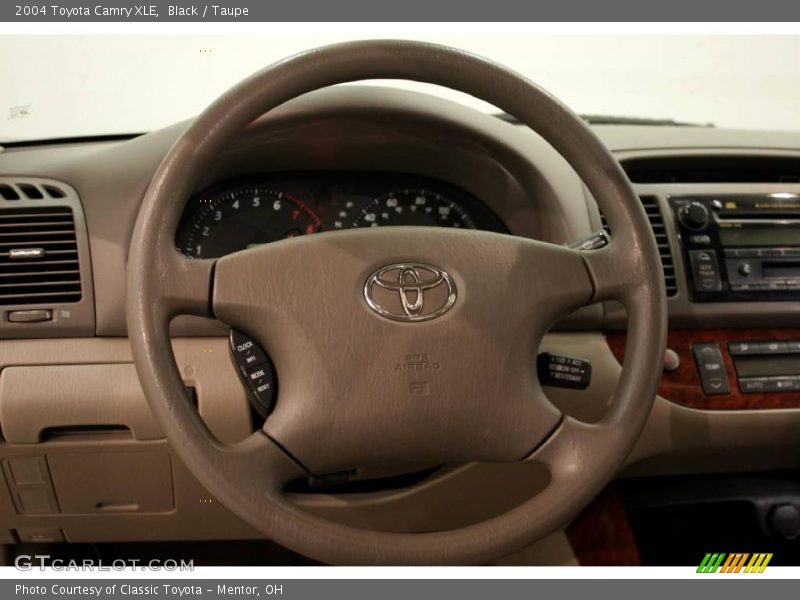 Black / Taupe 2004 Toyota Camry XLE