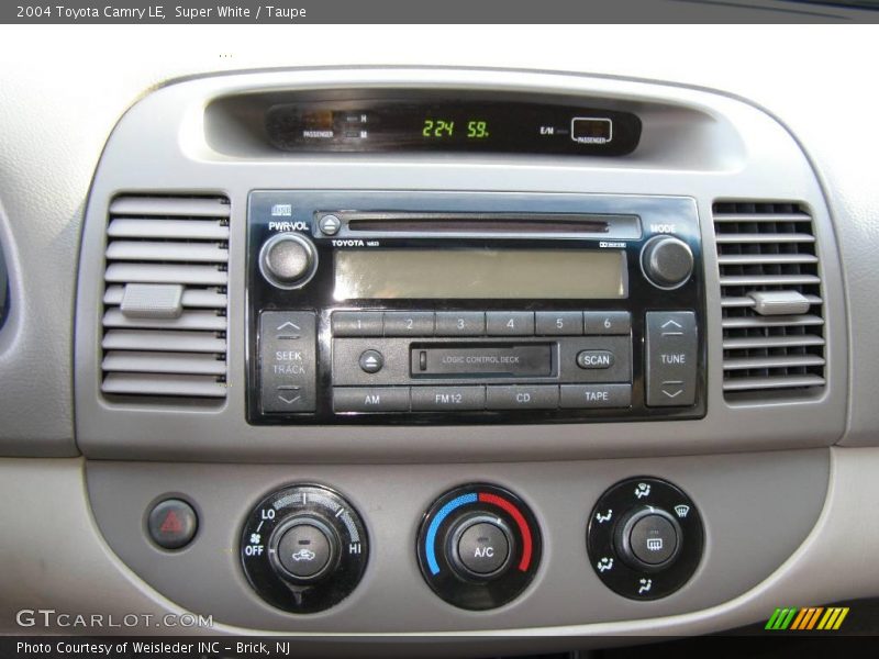 Super White / Taupe 2004 Toyota Camry LE