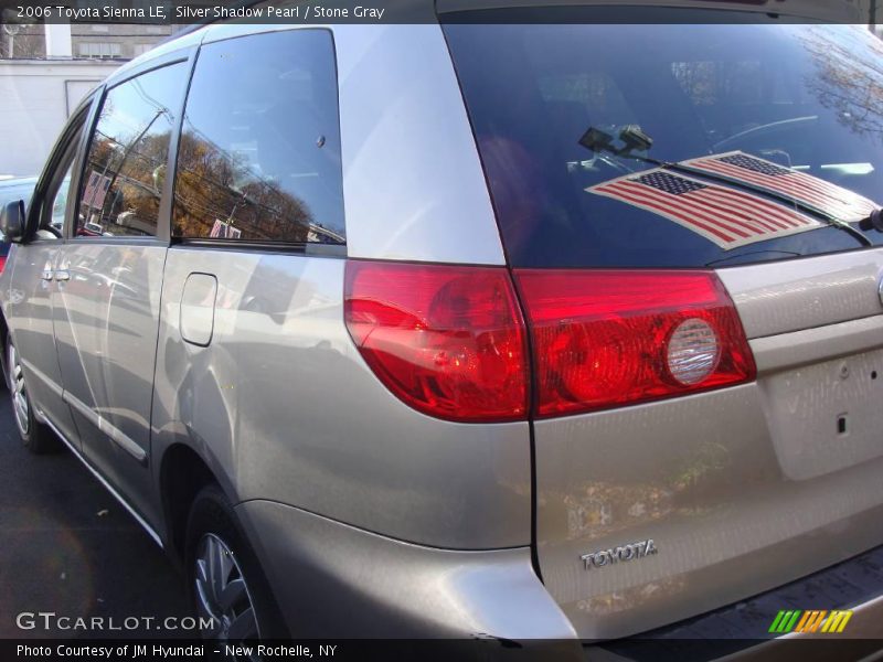 Silver Shadow Pearl / Stone Gray 2006 Toyota Sienna LE