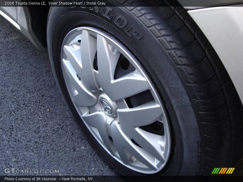 Silver Shadow Pearl / Stone Gray 2006 Toyota Sienna LE