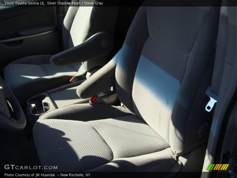Silver Shadow Pearl / Stone Gray 2006 Toyota Sienna LE