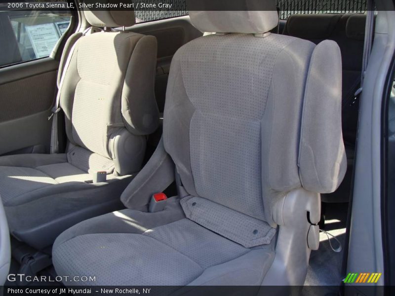 Silver Shadow Pearl / Stone Gray 2006 Toyota Sienna LE