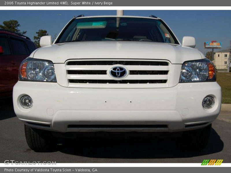 Super White / Ivory Beige 2006 Toyota Highlander Limited 4WD