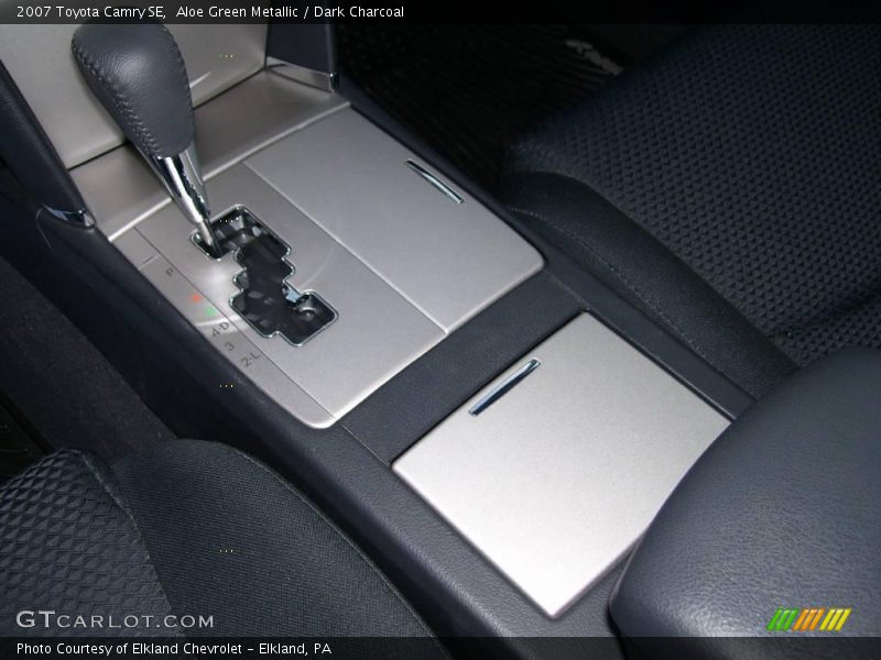 Aloe Green Metallic / Dark Charcoal 2007 Toyota Camry SE
