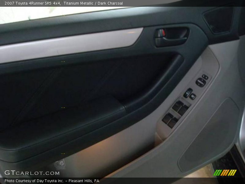 Titanium Metallic / Dark Charcoal 2007 Toyota 4Runner SR5 4x4