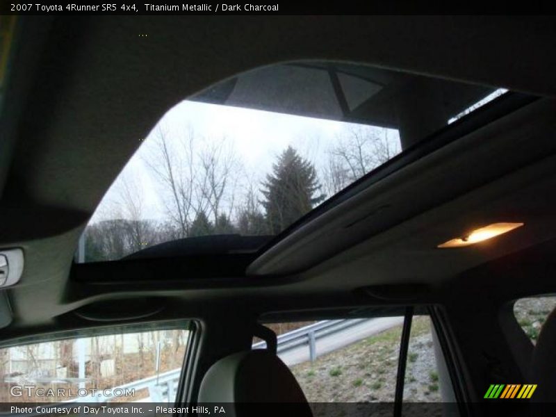 Titanium Metallic / Dark Charcoal 2007 Toyota 4Runner SR5 4x4