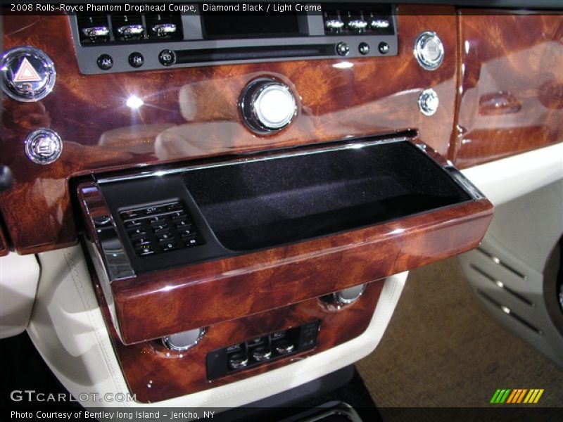 Diamond Black / Light Creme 2008 Rolls-Royce Phantom Drophead Coupe