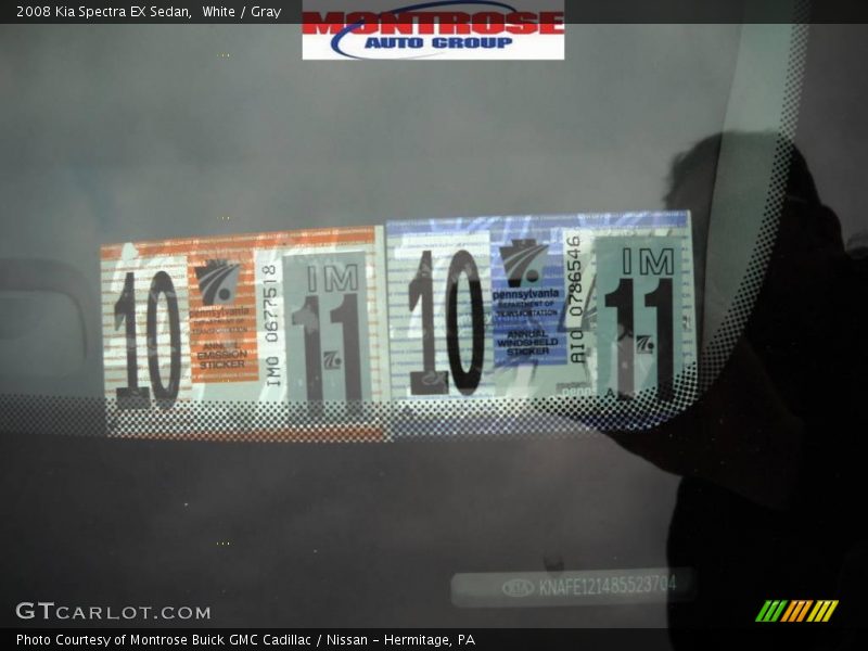White / Gray 2008 Kia Spectra EX Sedan