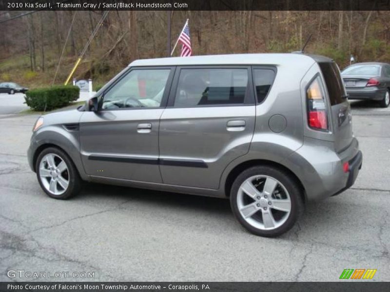 Titanium Gray / Sand/Black Houndstooth Cloth 2010 Kia Soul !