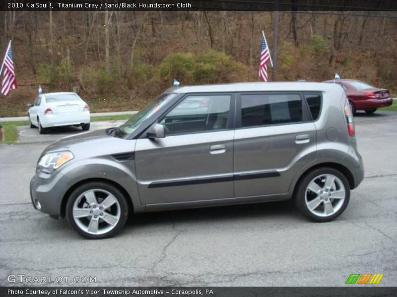 Titanium Gray / Sand/Black Houndstooth Cloth 2010 Kia Soul !