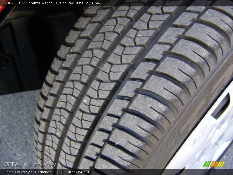 Fusion Red Metallic / Grey 2007 Suzuki Forenza Wagon