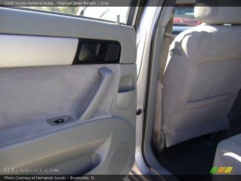 Titanuim Silver Metallic / Grey 2006 Suzuki Forenza Sedan
