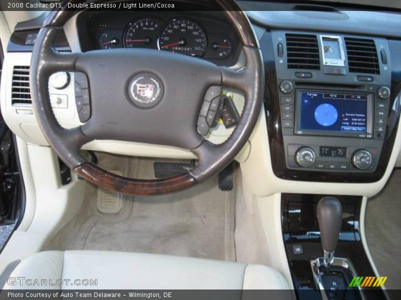 Double Espresso / Light Linen/Cocoa 2008 Cadillac DTS