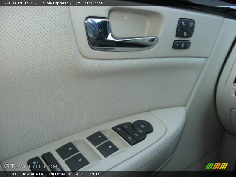 Double Espresso / Light Linen/Cocoa 2008 Cadillac DTS