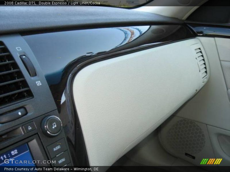 Double Espresso / Light Linen/Cocoa 2008 Cadillac DTS