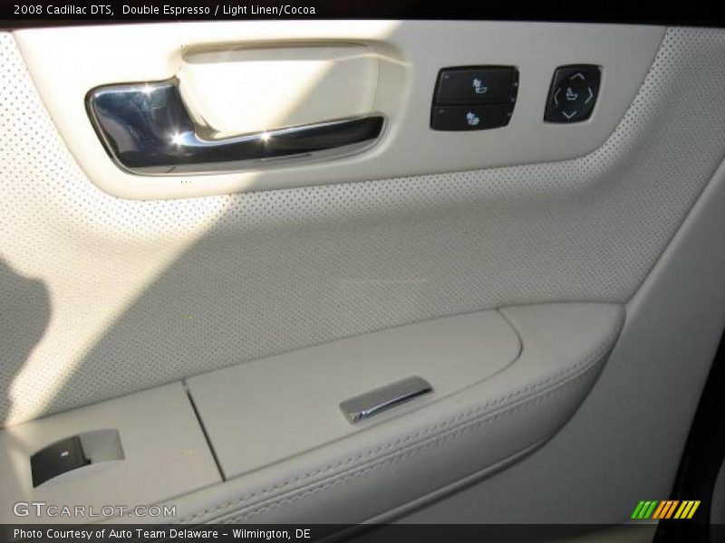 Double Espresso / Light Linen/Cocoa 2008 Cadillac DTS