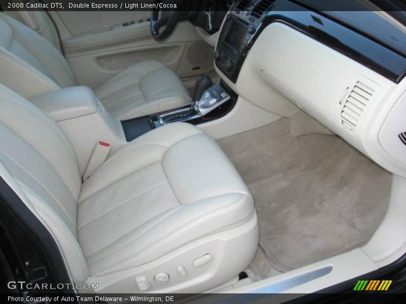 Double Espresso / Light Linen/Cocoa 2008 Cadillac DTS