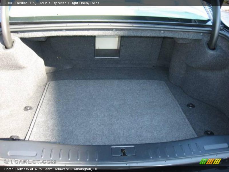 Double Espresso / Light Linen/Cocoa 2008 Cadillac DTS